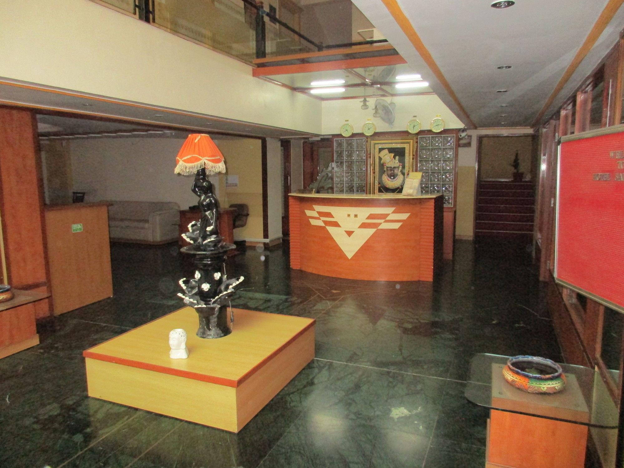 Hotel Sahaj Palace อาเมดาบัด ภายนอก รูปภาพ