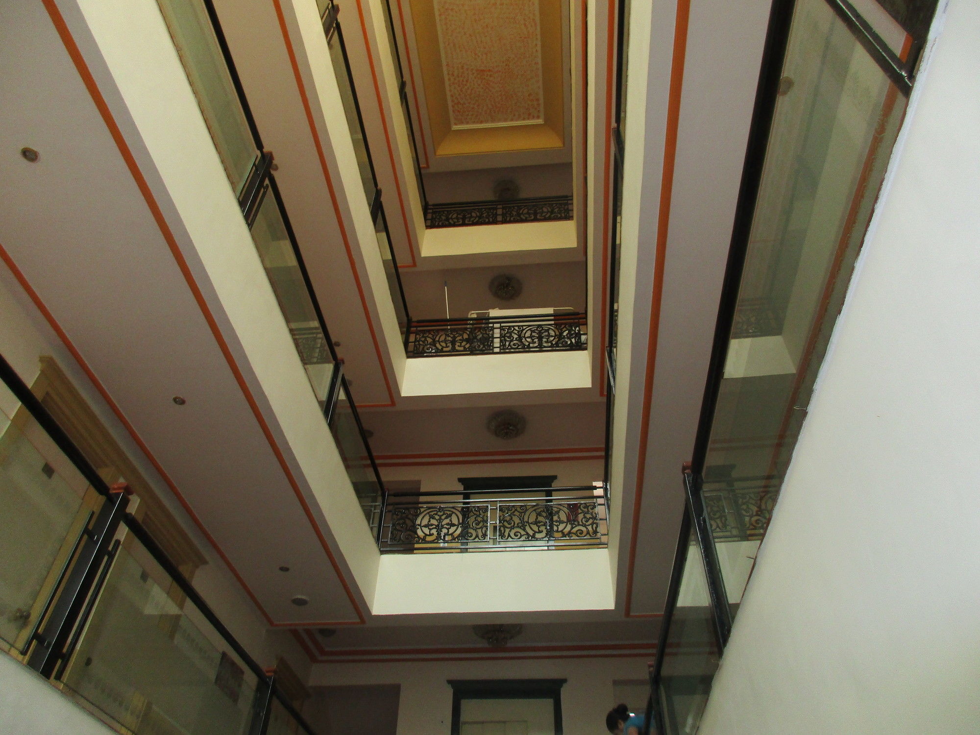 Hotel Sahaj Palace อาเมดาบัด ภายนอก รูปภาพ